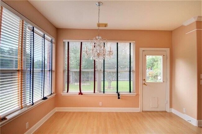 Building Photo - 8217 Endeavor Cir