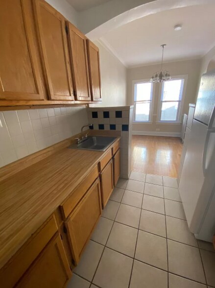 Building Photo - 4929 N Whipple St