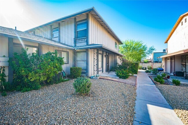 Building Photo - 1428 Lorilyn Ave