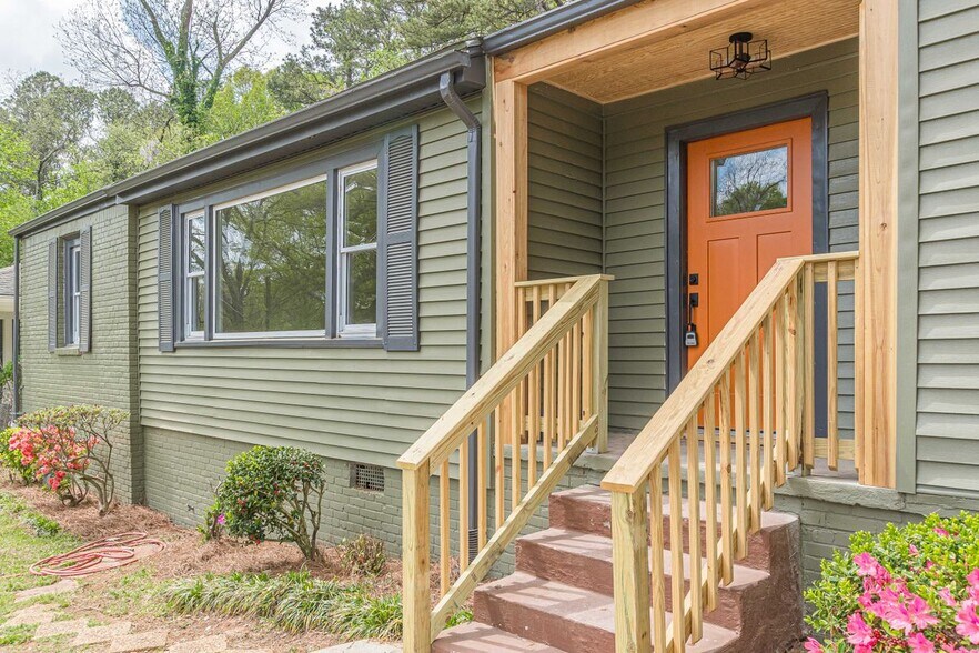 Building Photo - 525 Rosemont Dr