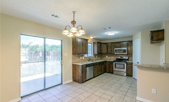 Building Photo - 802 Antelope Trail