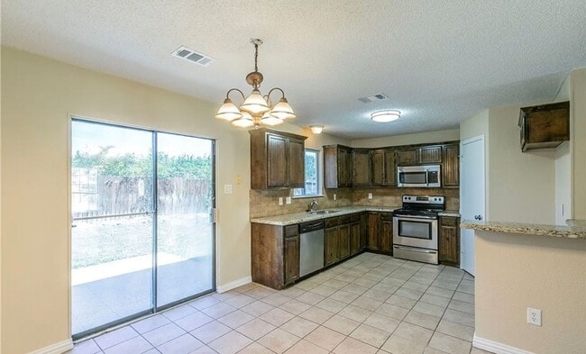Building Photo - Cozy Home in Temple, Tx!