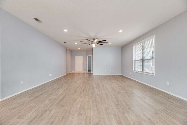 Building Photo - Charming 3-Bedroom, 2 Baths with 1,670 Sq Ft of Comfort in Providence Village