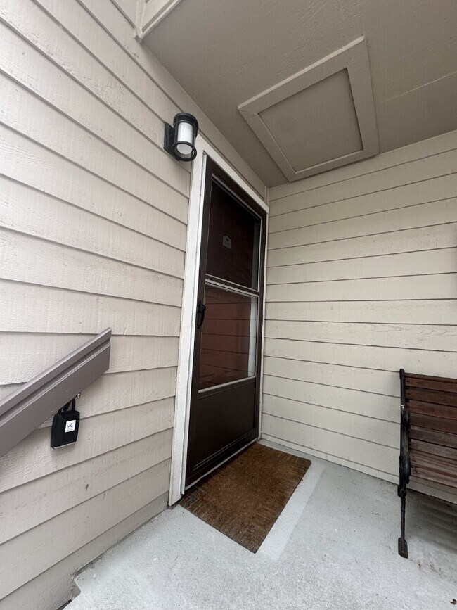 Building Photo - Downtown Woodinville Condo Available Now!