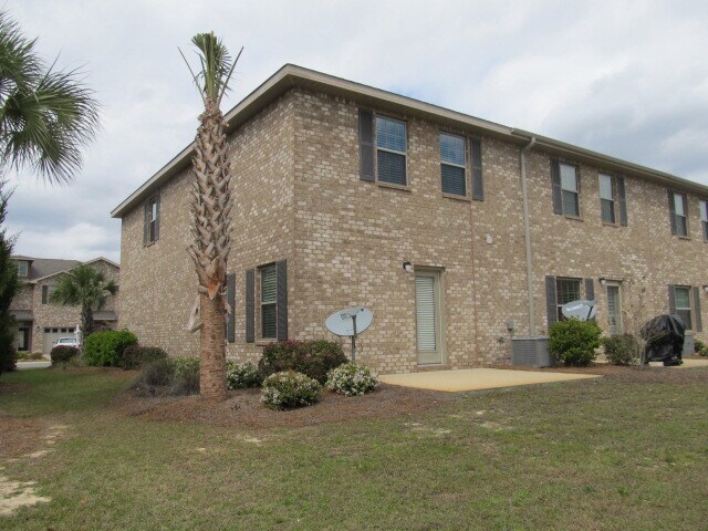 Building Photo - 8875 White Ibis Way