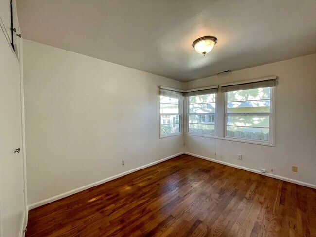 Building Photo - Adorable Two-Bedroom in the Hillcrest Area of Pacific Grove!