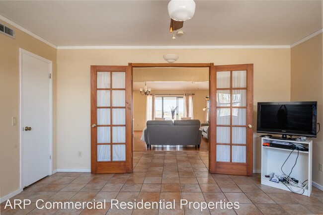 Building Photo - 2 br, 2 bath House - 3229 High Point