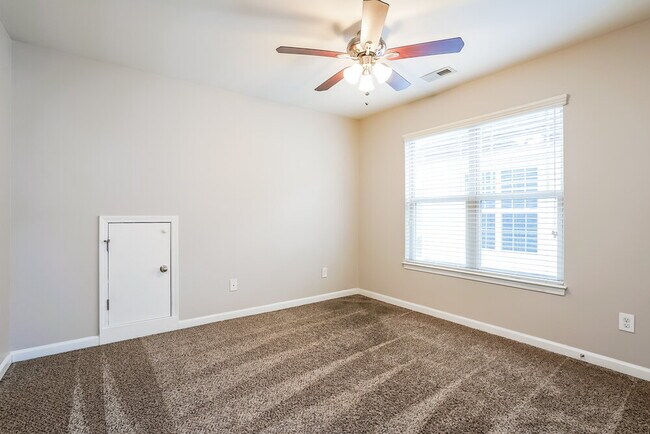 Building Photo - 35 Wensley Ct