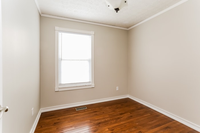 Building Photo - 892 Robmeyer Dr