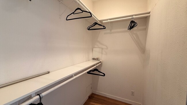 Building Photo - $500 Move in Special | 2 bed 2 bath Available in Downtown SJ!