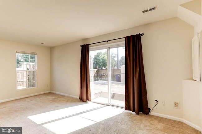 Building Photo - 4831 Green Duck Ln