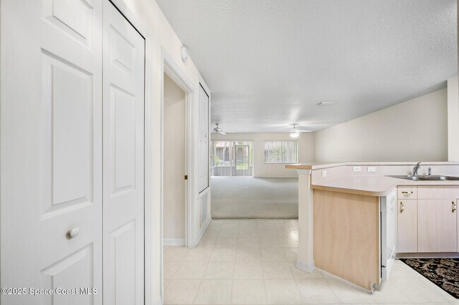 Building Photo - 280 Erin Ln