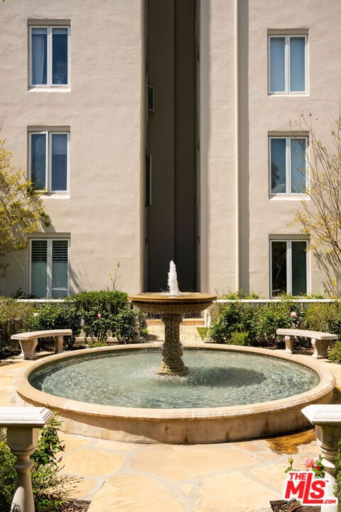 Building Photo - 1424 N Crescent Heights Blvd