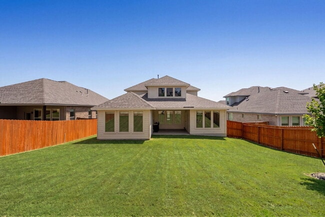 Building Photo - Rare Cibolo Canyons Opportunity | Guest Suite Downstairs, Optional 5th Bedroom, No Carpet, No Rea...