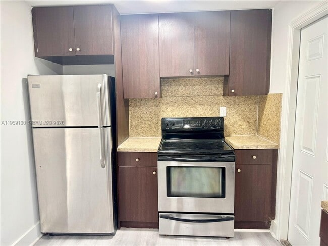 Building Photo - 7528 NE 3rd Ct