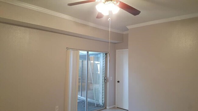 Building Photo - 9809 Richmond Ave.