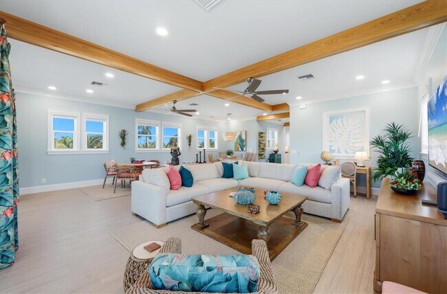 Building Photo - 115 Aqua Ln
