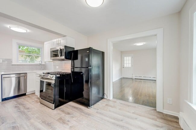 Building Photo - 416 N Central Ave