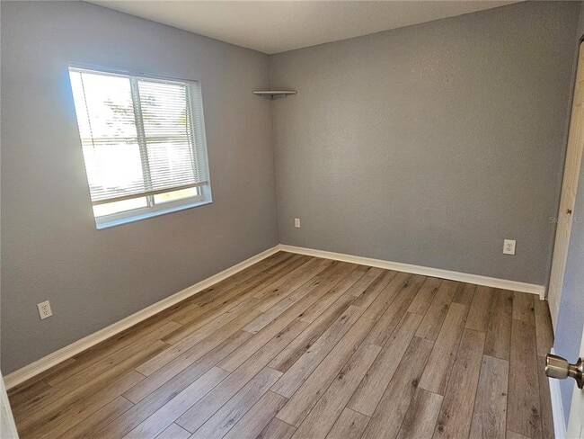 Building Photo - 8470 Drolet Ave