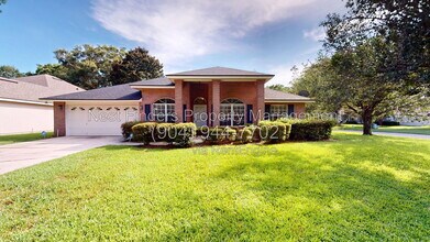 Building Photo - 628 Sparrow Branch Cir