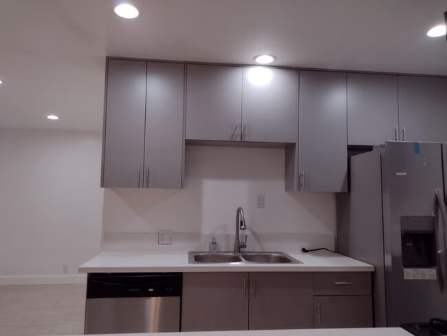 Building Photo - 4121 183rd St