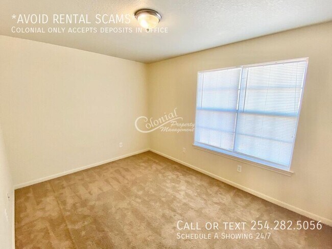 Building Photo - 709 Jorgette Dr