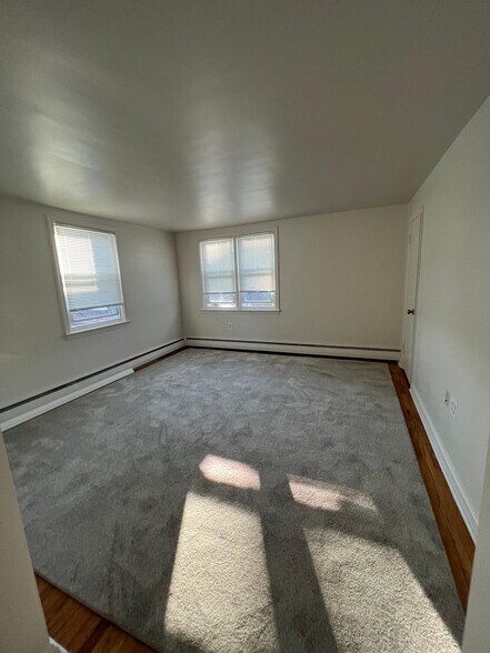 Building Photo - 3528 Rhoads Ave