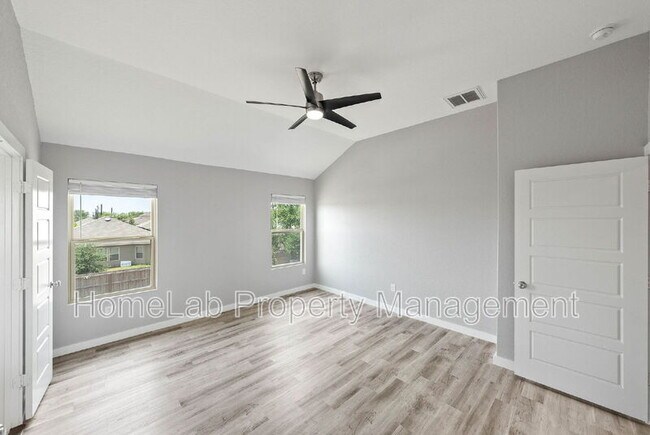 Building Photo - 5410 Coral Valley