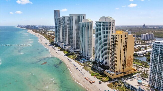 Building Photo - 16275 Collins Ave