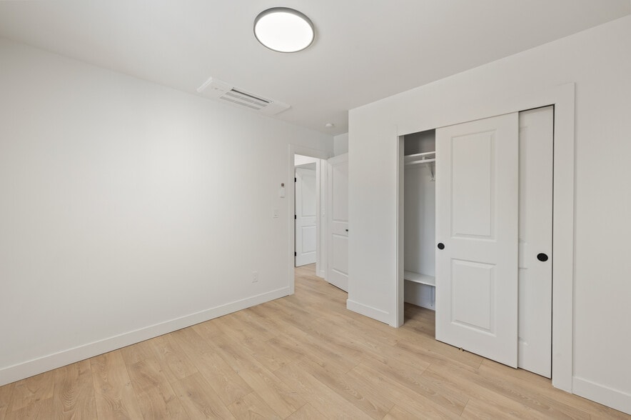 Building Photo - 1301 Clements Cir