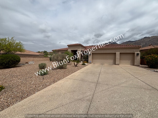 Primary Photo - 6340 N Pinnacle Ridge Dr