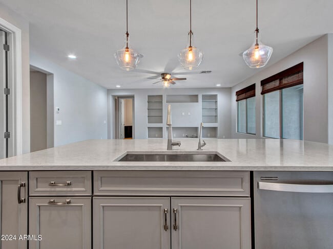 Building Photo - 44529 N Sonoran Arroyo Ln