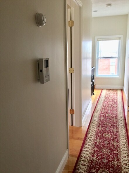 hallways/front door video system - 57 Dartmouth St