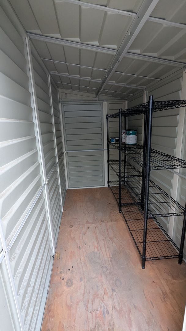 Building Photo - Private 1 Bed 1 Bath Back House with Yard ...