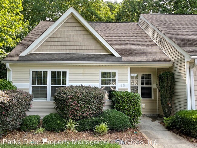Primary Photo - 3 br, 2 bath House - 889 Valiant Drive