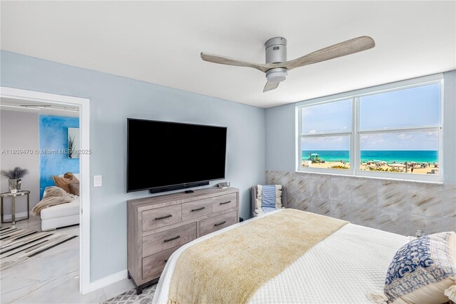Building Photo - 465 Ocean Dr