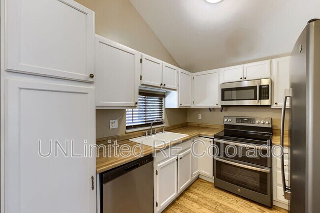 Building Photo - 11846 E Cornell Cir