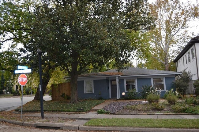 Building Photo - 2603 Centenary St