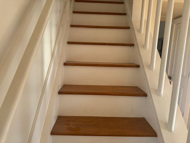 Building Photo - 66 Orchard St