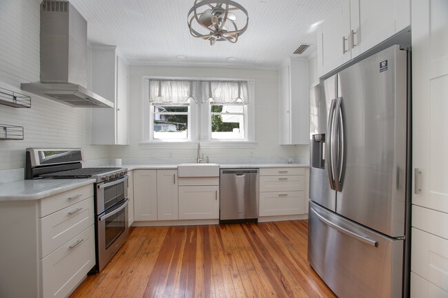 Building Photo - 1056 Stevens St