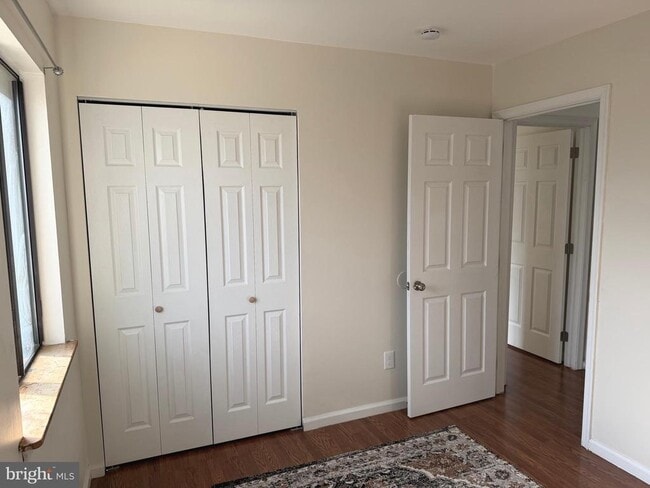 Building Photo - 2514 St James Church Rd