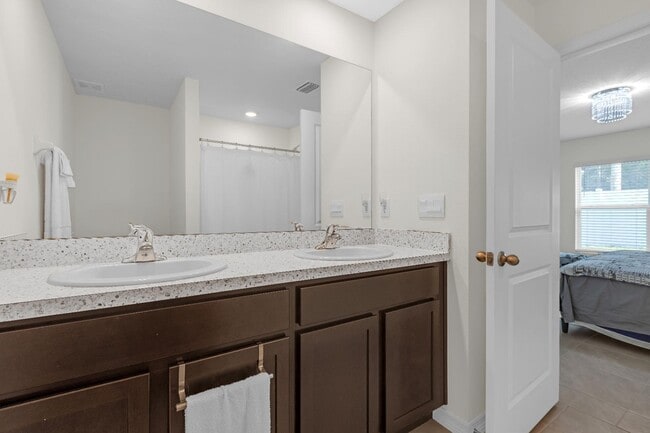 Building Photo - 36628 Spanish Rose Dr