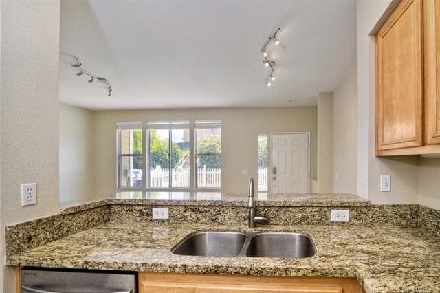 Building Photo - 1323 Statice Ct