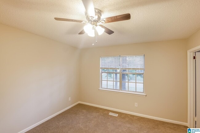 Building Photo - 3033 Carleton Rd