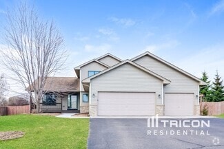 Building Photo - 10527 61st Pl