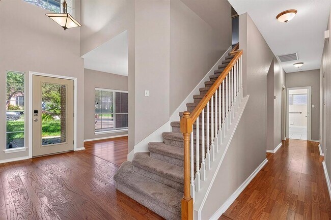 Building Photo - 7021 Gentle Oak Dr
