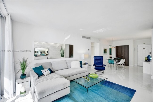 Building Photo - 2501 S Ocean Dr