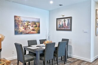 Building Photo - 8522 Kokernot Ln