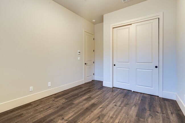 Building Photo - Utilities Included! Luxury Single-Story Ho...