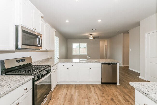 Building Photo - 401 San Miguel Crk Dr